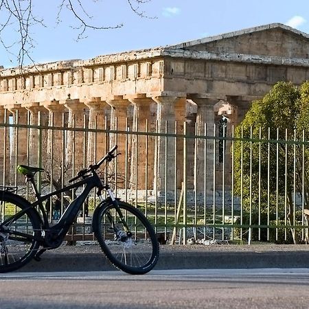 Villa Claudianna Bed & Bike Paestum Exteriör bild