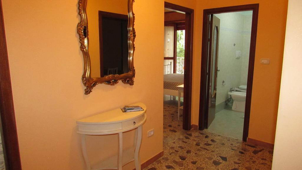 Villa Claudianna Bed & Bike Paestum Exteriör bild